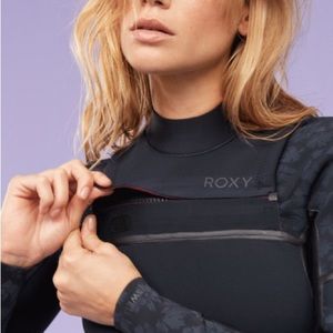 NWT Women Wetsuit (4/3)